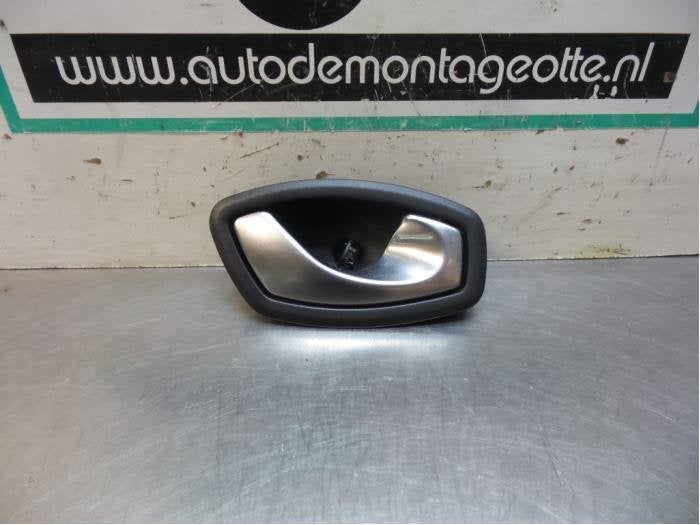 Poignée portière 4portes arrière droite d'un Renault Mega, Renault, -, 3 mois de garantie, Utilisé