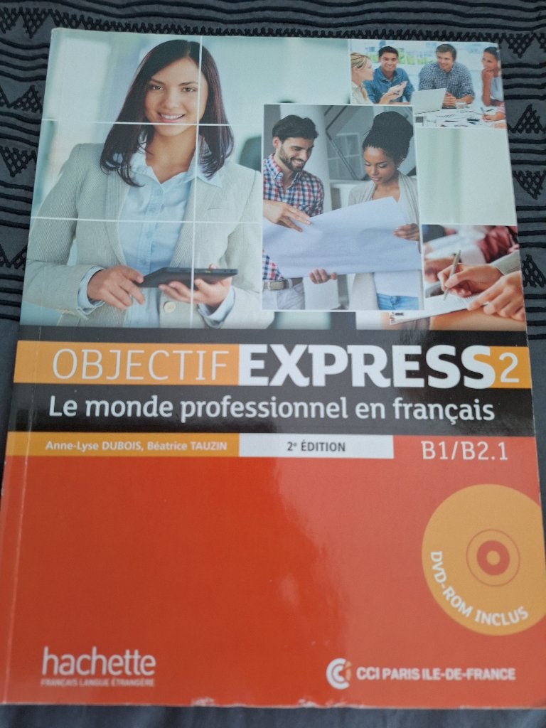 Le monde professionnel en français, Hachette, Ophalen of Verzenden, Zo goed als nieuw, Economie en Marketing