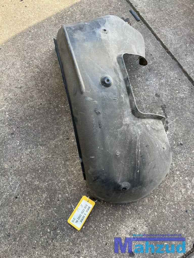 BMW 5 SERIE E39 Touring rechts voor modderkuip wielkuip 1996, Petuelring 130
80788  Munich, DE, Info@bmw.de, Utilisé, Droite