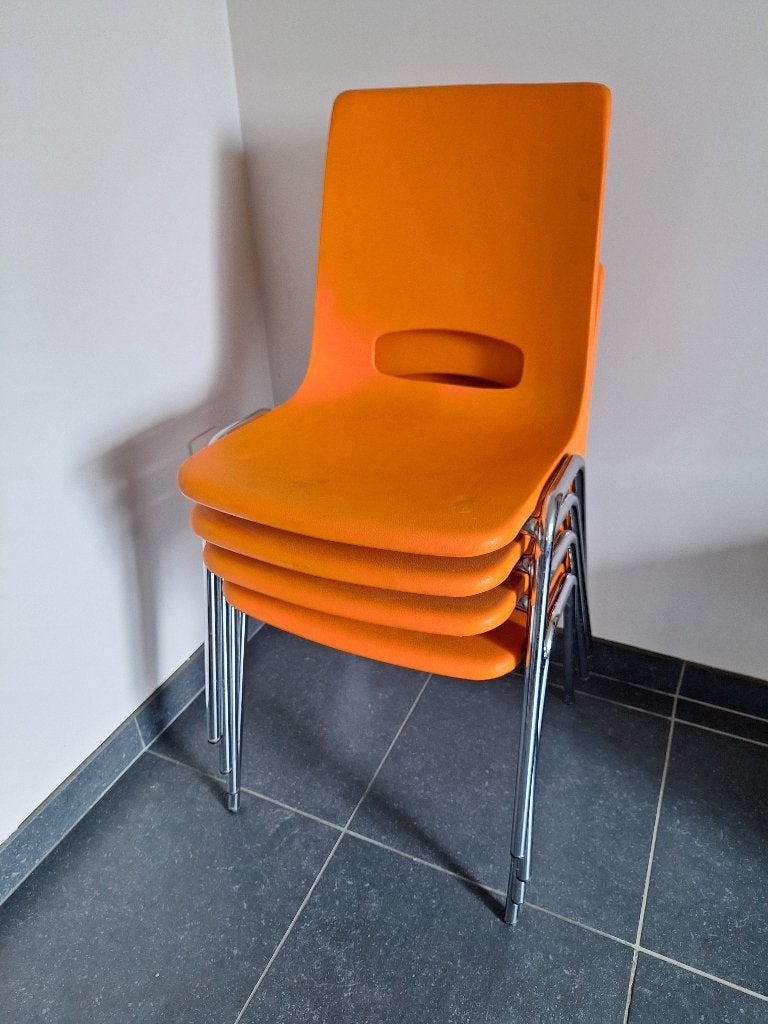 vintage kantinestoelen, Huis en Inrichting, Stoelen, Ophalen, Overige kleuren, Retro jaren 70 - Industrieel vintage, Vier