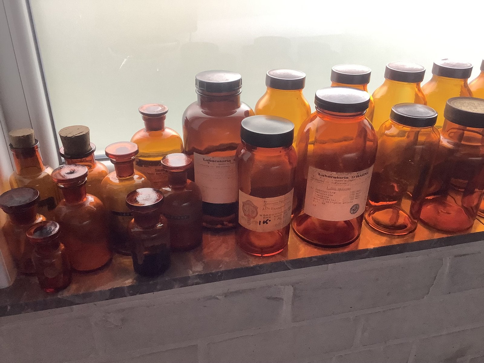 Apotheek flessen vintage, Ophalen