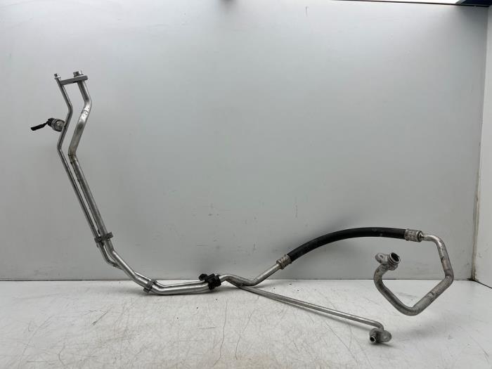 Tuyau clim d'un Peugeot 107, -, 3 mois de garantie, Utilisé, -