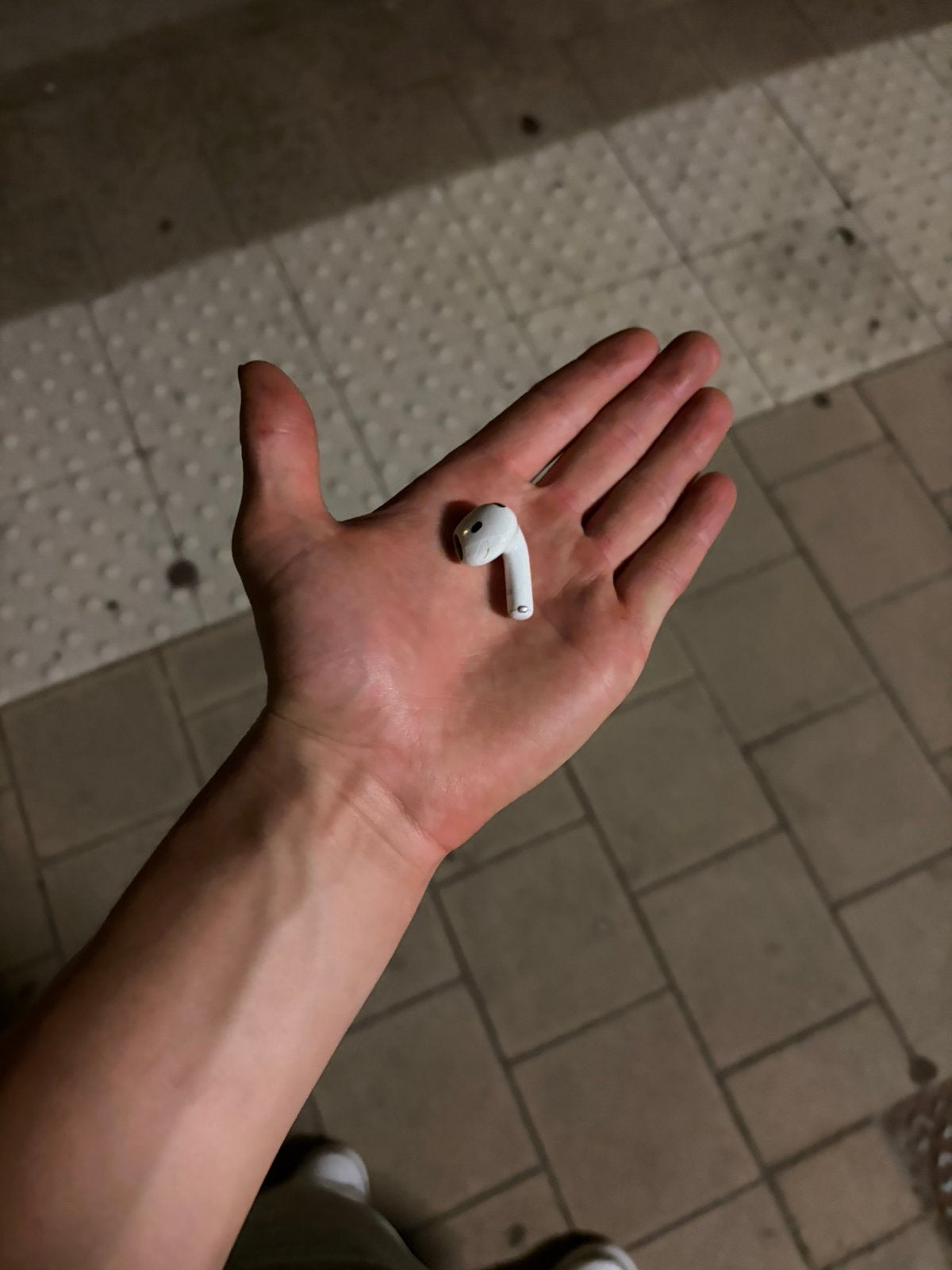 Airpods 4 pro, Vanaf 1 jaar