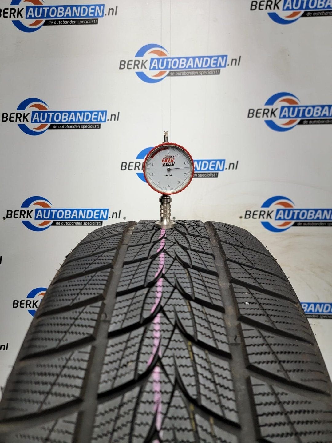 2x Minerva Frostrack UHP XL 245/45 R20 103V 245/45/20 245452, Véhicule de tourisme, -, Pneu(s), Utilisé