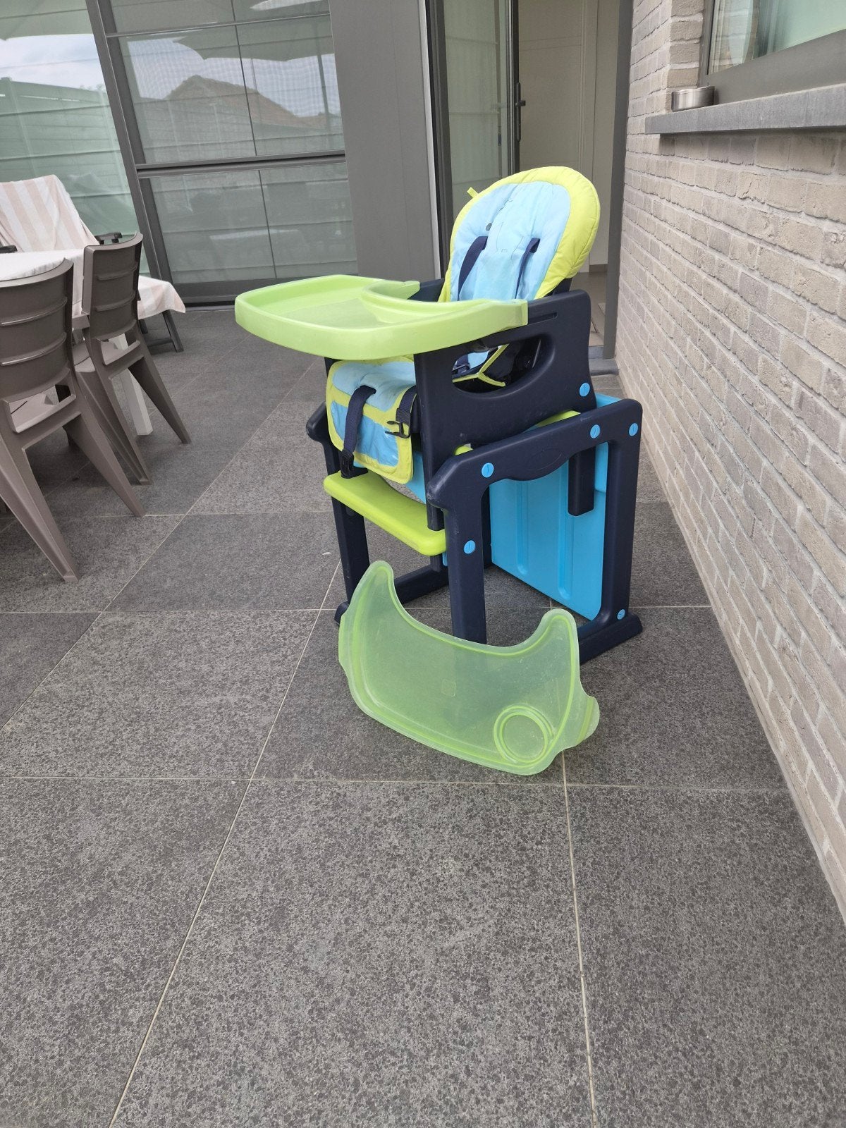 kinderstoel, Enlèvement
