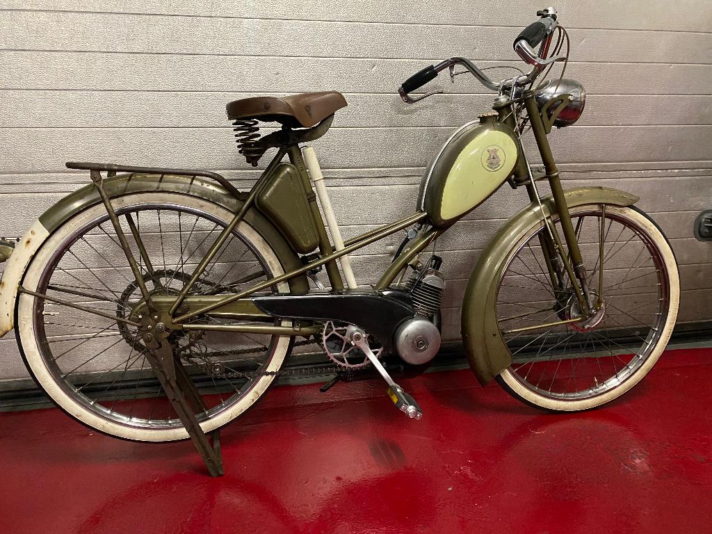 Mobylette mooie patina, Fietsen en Brommers, Ophalen