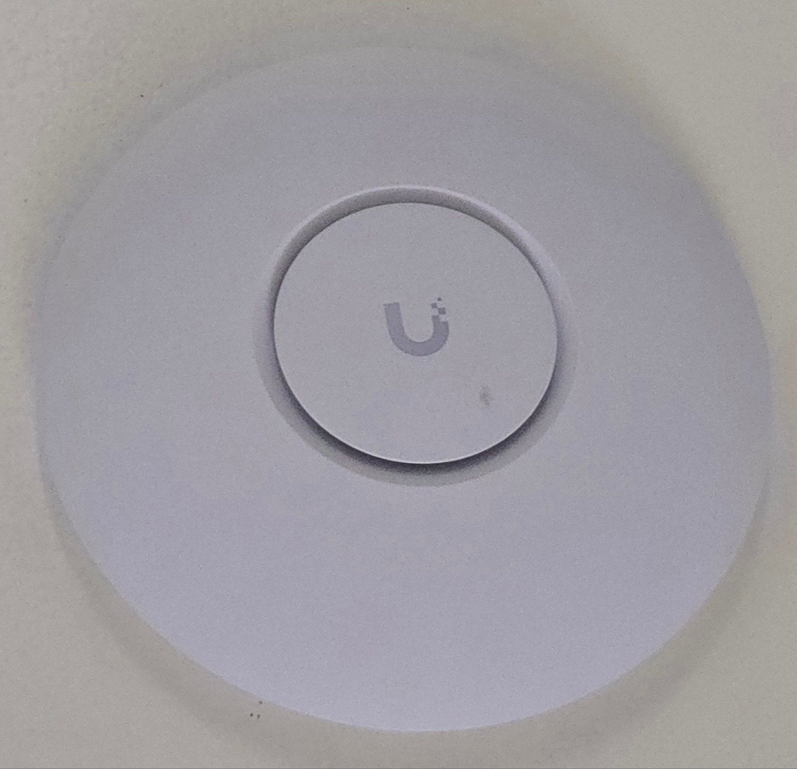 Lot de 2 bornes Wi-Fi Ubiquiti UniFi U6+ WiFi 6 – comme neuv