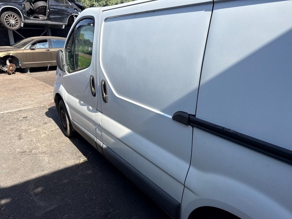 PORTE COULISSANTE GAUCHE Renault Trafic New (FL), Autos : Pièces & Accessoires, Renault, Utilisé, Peter-Huppertz-Straße 5
51063  Köln, DE