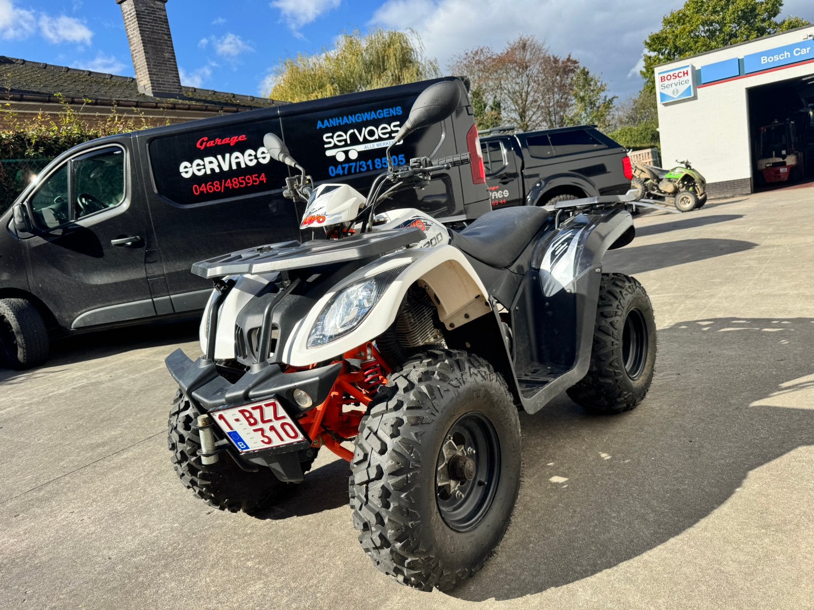 Kayo au200, Motoren, 11 kW of minder, 176 cc, 1 cilinder