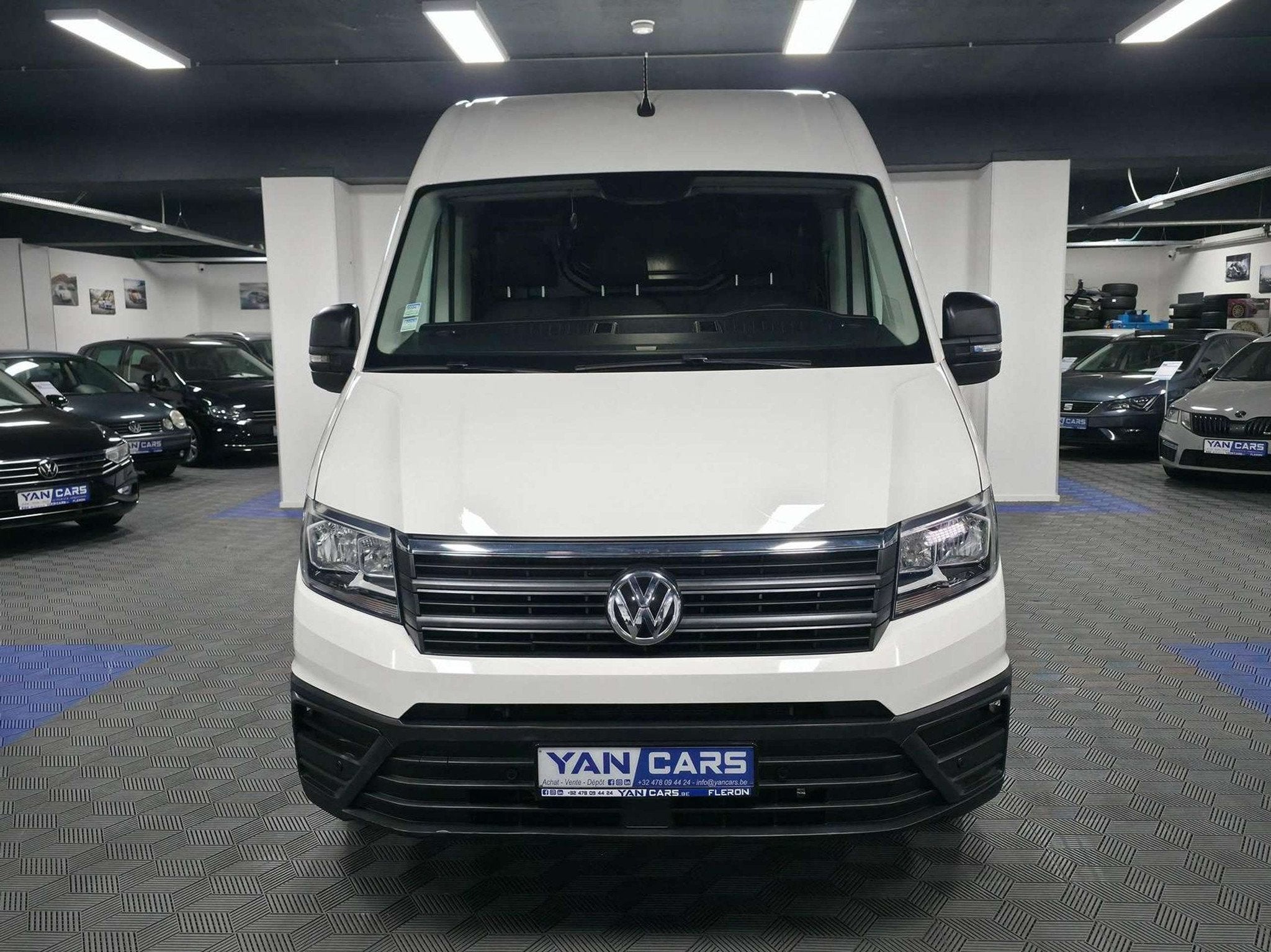 Volkswagen Crafter L3H3 • BOITE AUTO • CUIR • CARPLAY, Cuir, Achat, Euro 6, Entreprise