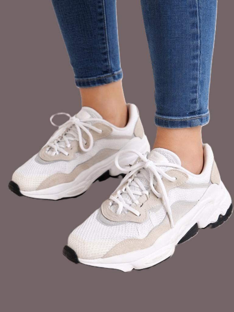 Adidas Ozweego sneakers trendy model maat 37⅓, Adidas, Wit, Ophalen of Verzenden, Sneakers