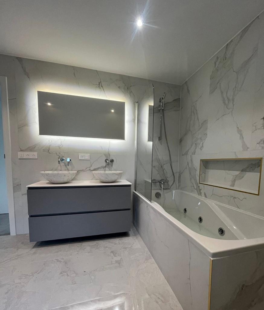 Renovatie #plafonnage #toiture #facade 0492363428, Ophalen of Verzenden, Zo goed als nieuw