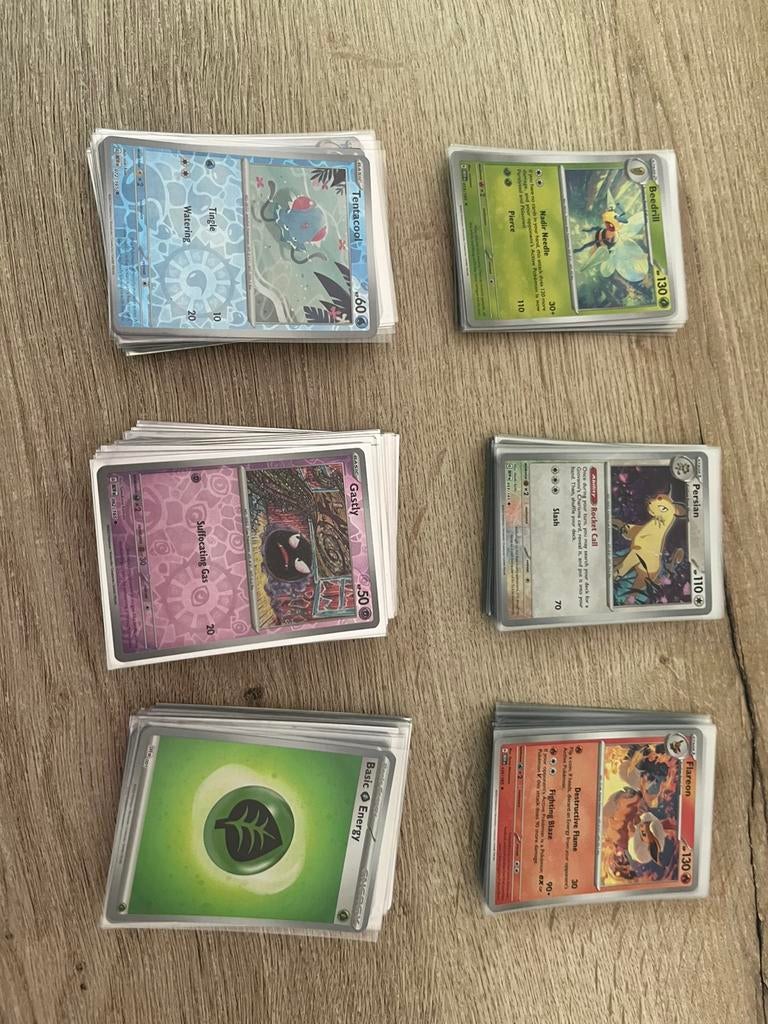 151 holo’s en reverse holo’s, Enlèvement, Comme neuf