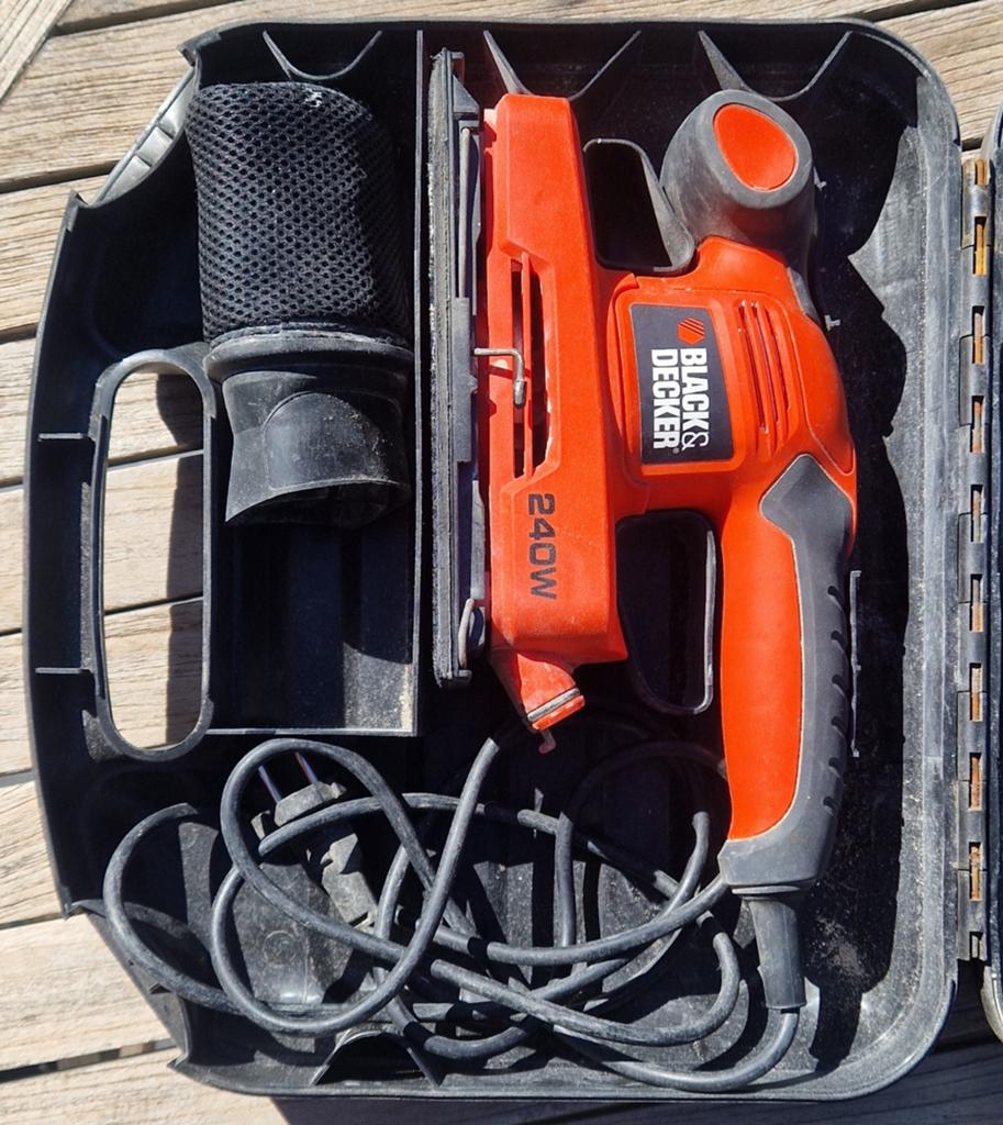 Black&Decker vlakschuurmachine KA320E, Doe-het-zelf en Bouw, Gereedschap | Schuurmachines, Ophalen, Gebruikt, Minder dan 600 watt