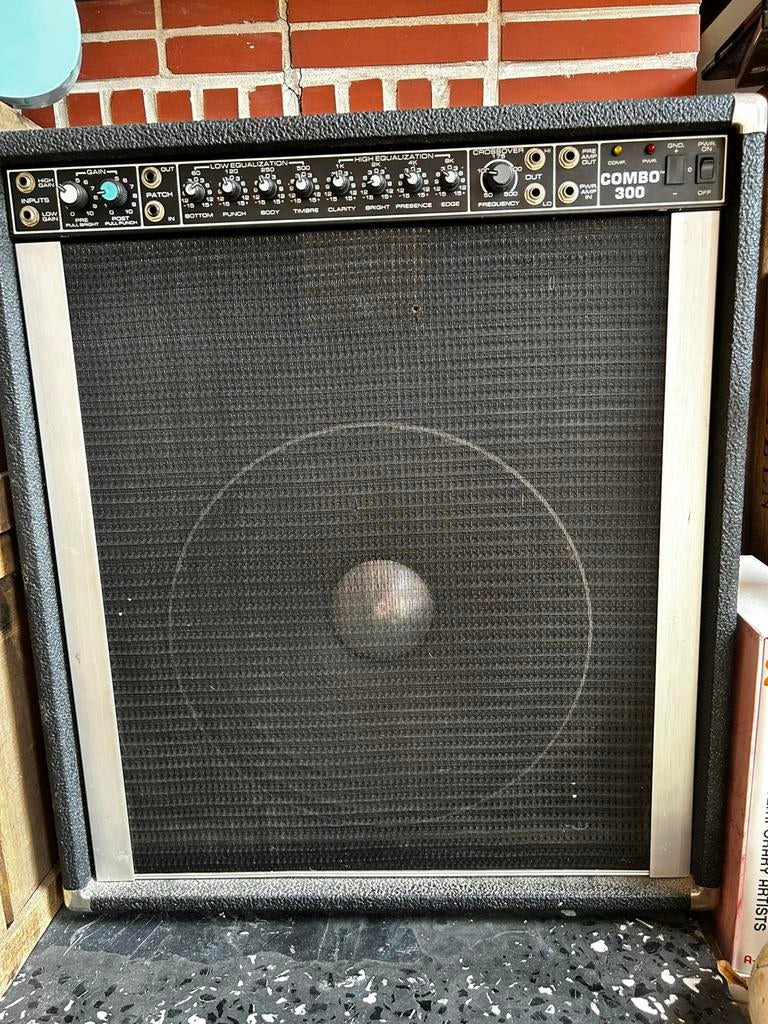 Peavey combo 300, Musique & Instruments, Amplis | Basse & Guitare, Enlèvement, Utilisé