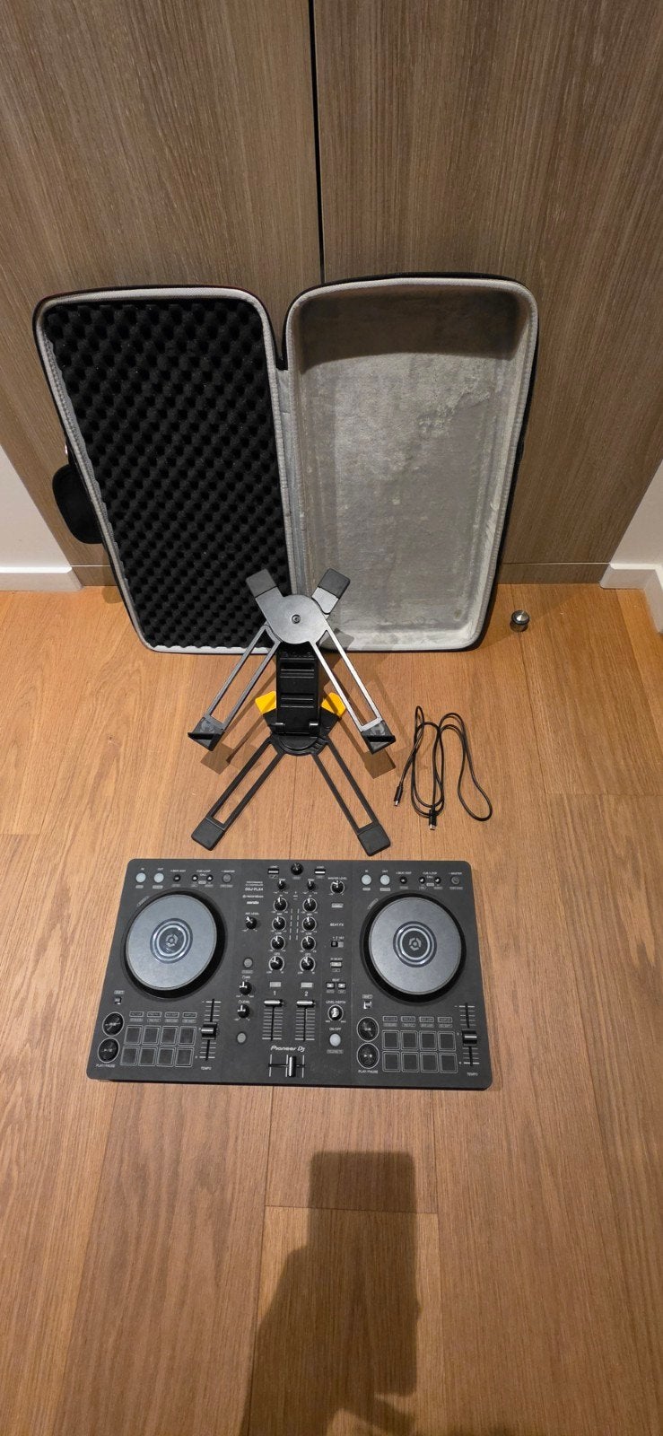 Pioneer DDJ FLX4 met passende hoes en laptop staander, Musique & Instruments, Enlèvement, Comme neuf, Platine, Pioneer