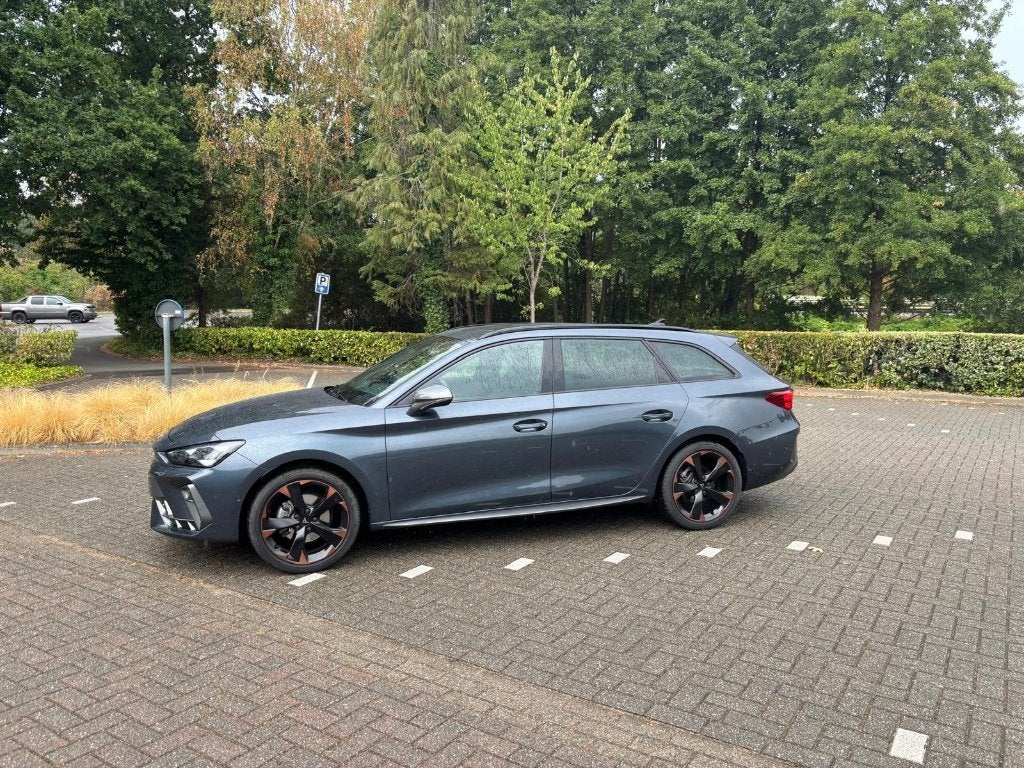 Cupra Leon ST 1.5 etsi business 150 AT 10 830km Mild hybride, Argent ou Gris, Achat, Entreprise, Leon