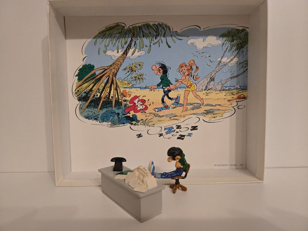 PIXI 4689 „Gaston aan zijn bureau (dutje)” figuur., Ophalen of Verzenden
