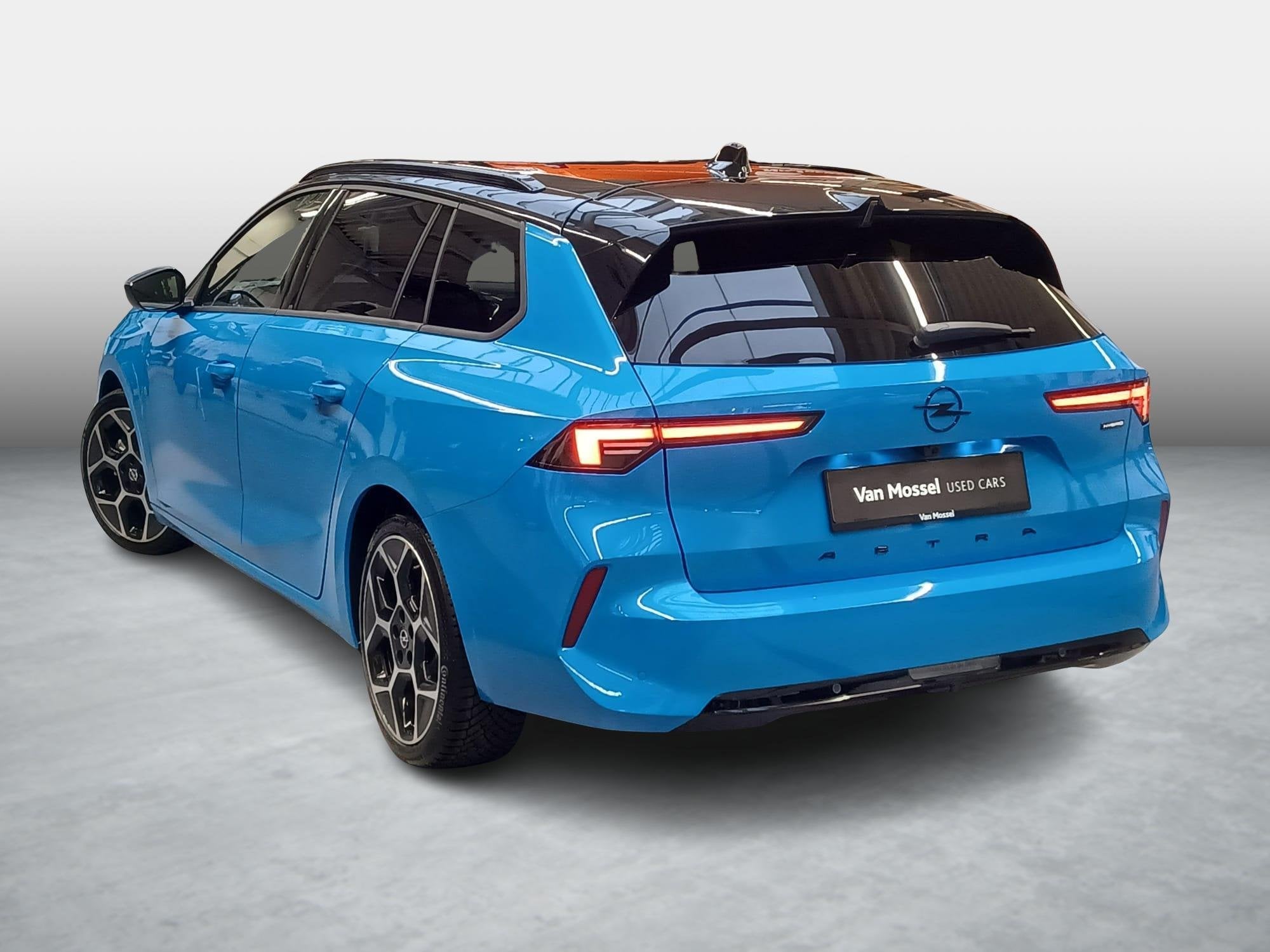 Opel Astra Sports Tourer 1.2T Hybrid 145pk GS + Comfort Pack, Dealer onderhouden, Gebruikt, Blauw, Bedrijf