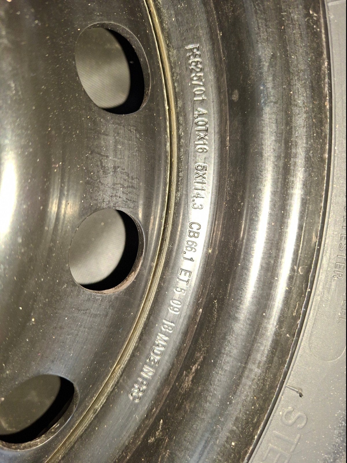 Roue de secours avec housse, Autos : Pièces & Accessoires, Neuf, Pneus et Jantes, 145 mm, Véhicule de tourisme