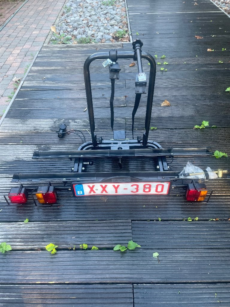 Porte 2 vélos (auto), Autos : Divers, Enlèvement, 2 vélos, Comme neuf, Accessoire porte-vélos