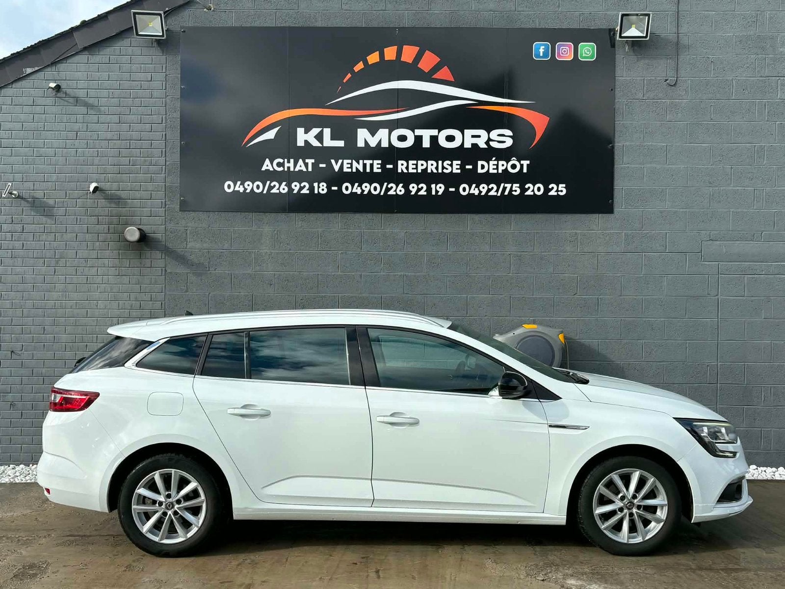RENAULT MEGANE LIMITED 1.2TCE 2018 104 000KM CARPASS EURO 6B, Autos, Renault, Achat, Euro 6, Entreprise, Boîte manuelle