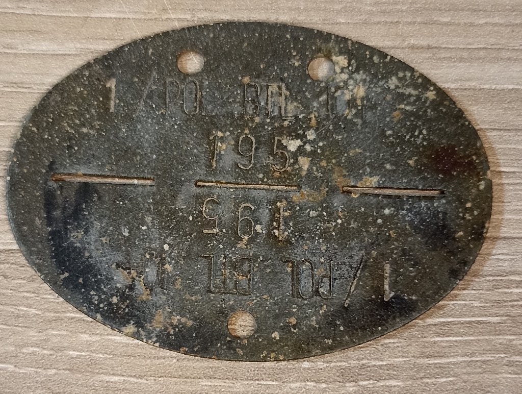 Plaque Allemande 1. Kompanie / Polizei-Bataillon 104  ww2, Collections, Enlèvement ou Envoi, Armée de terre, Autres types