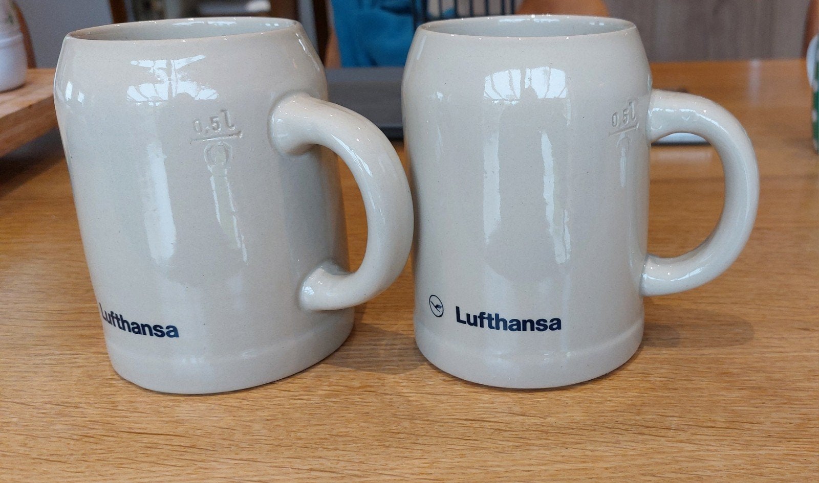 2 keramieken bierpotten Lufthansa, 2 voor 25€, Ophalen, Nieuw