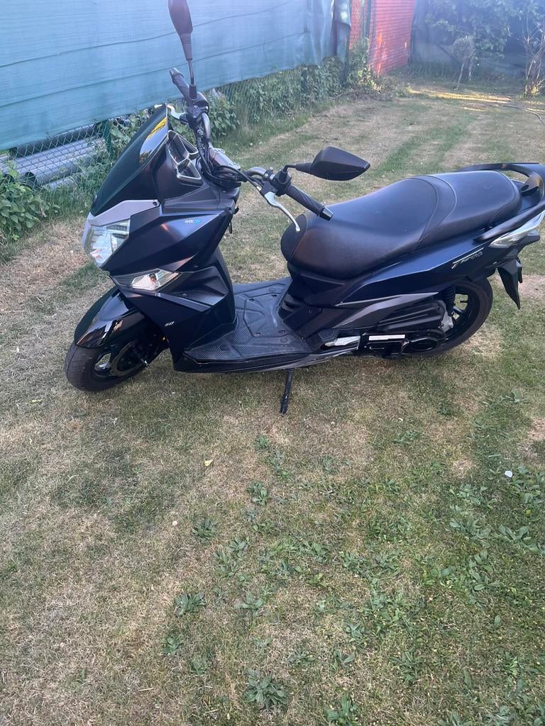 scooter a klasse sym yet 14, Enlèvement, SYM