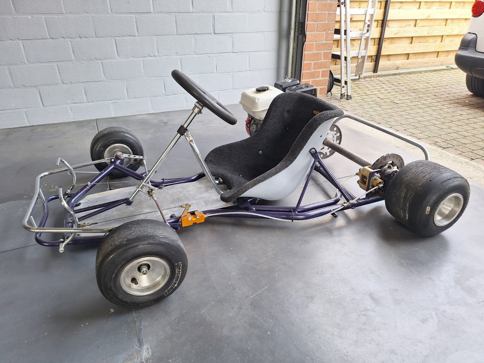 Kart met Honda GX200 6,5 pk – Start en rijdt perfect

Te koo, Enlèvement, Utilisé, Kart
