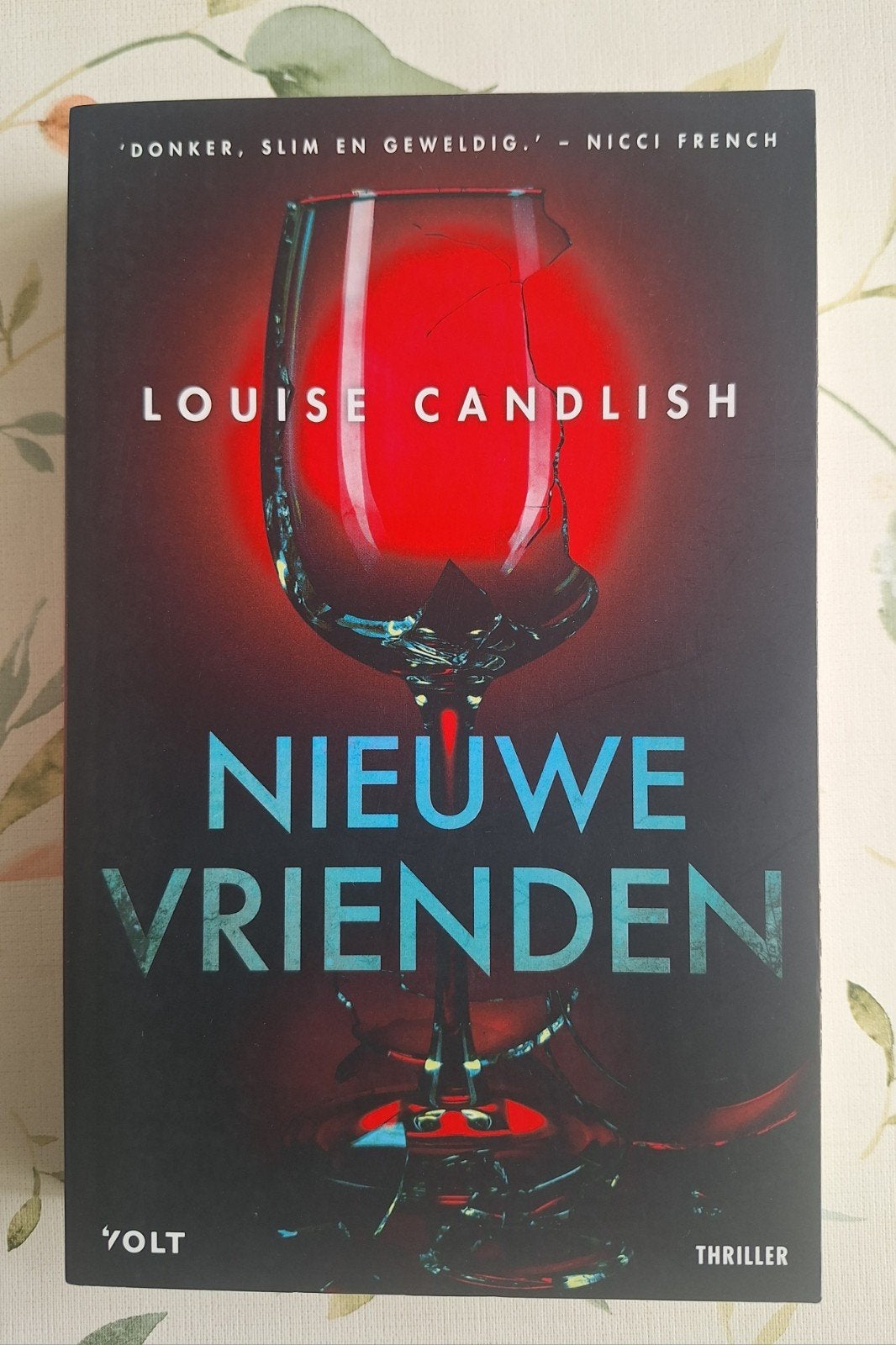 Louise Candlish - Nieuwe vrienden, Ophalen of Verzenden, Zo goed als nieuw, Louise Candlish