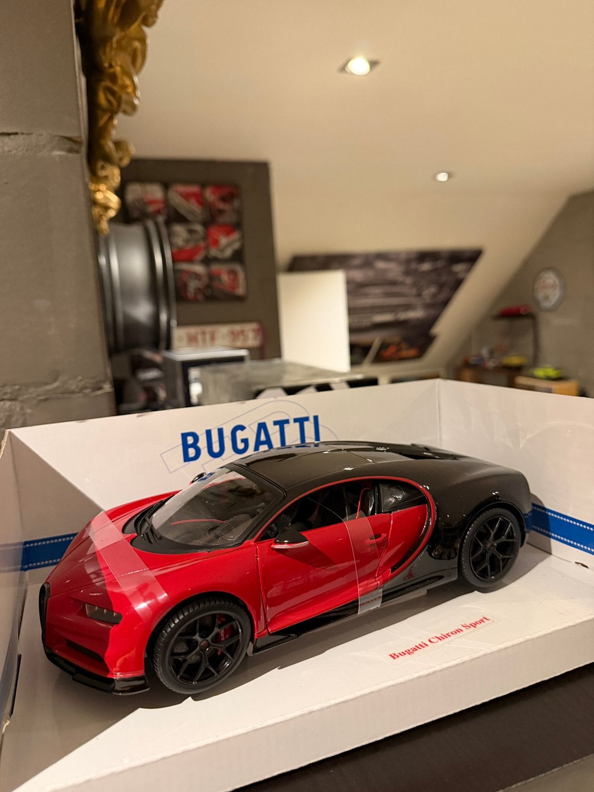 Bugatti Chiron Sport, Enlèvement ou Envoi