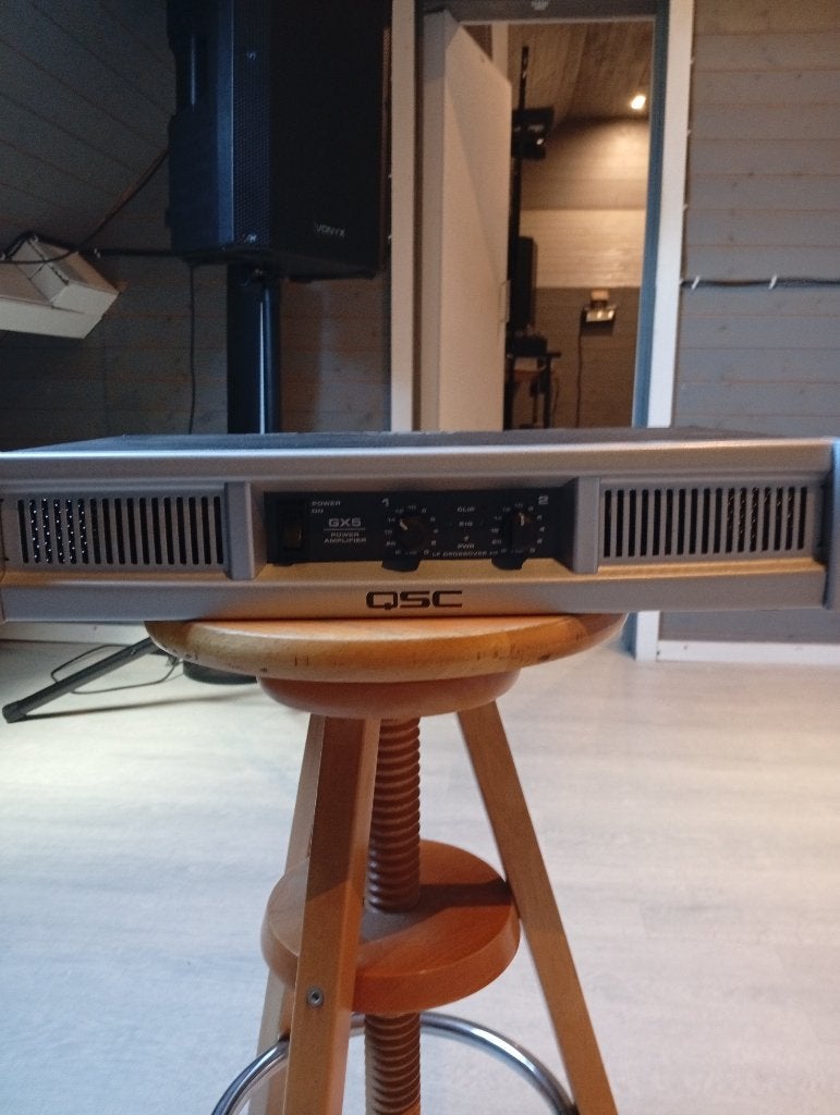 te koop versterker, Musique & Instruments, Enlèvement, Comme neuf, 100 watts ou plus