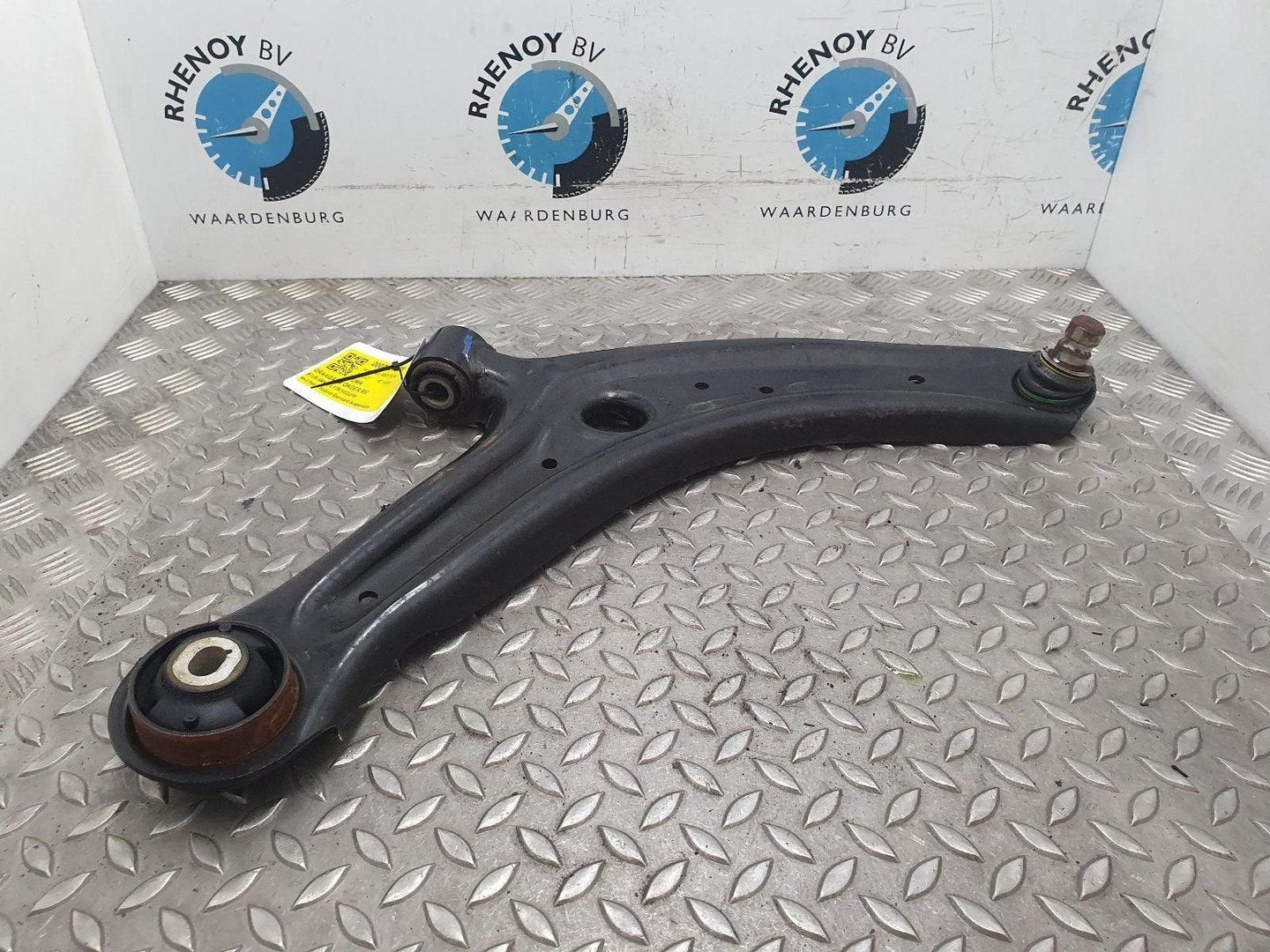 FORD PUMA TITANIUM DRAAGARM ONDER RV 2022, Ophalen of Verzenden, Gebruikt, Stiba lid