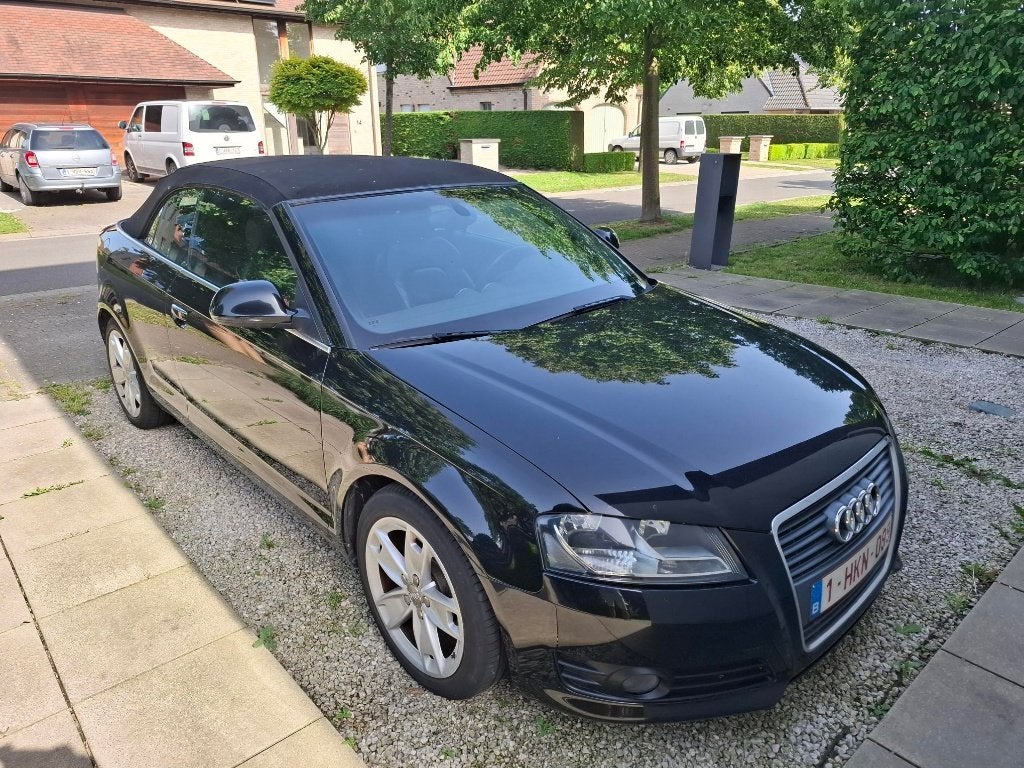 Audi A3 cabrio zwart 1.6 TDI 77Kw/105 pk, Auto's, Voorwielaandrijving, Zwart, 4 cilinders, Cabriolet