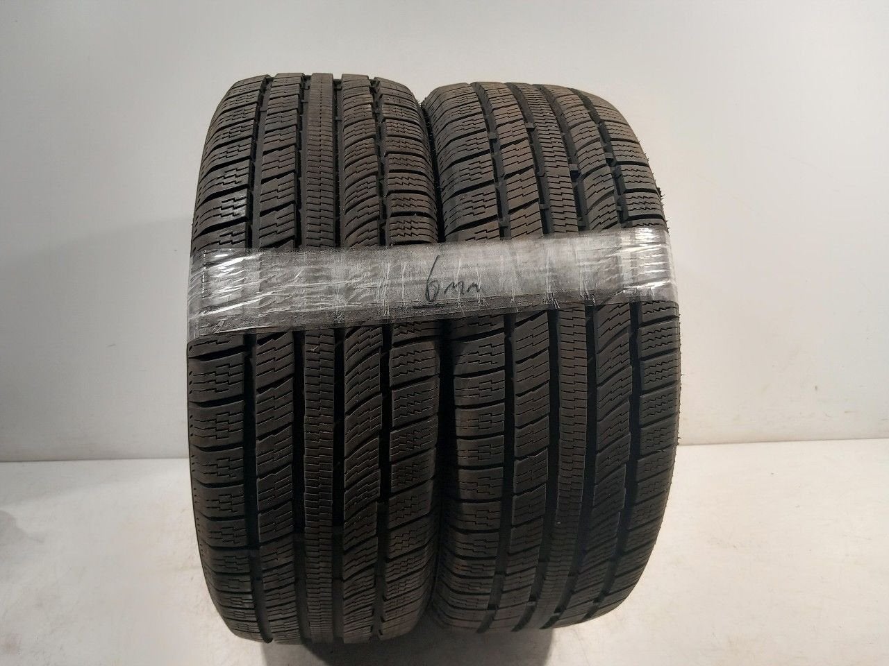 Bandenset 2 stuks 4-Seizoenen 205 55 R16, Auto-onderdelen, Onderdelen@venauto.nl, Van der Ven Autorecycling B.V., Gebruikt, Ettenseweg 76, 4706 PB Roosendaal, The Netherlands