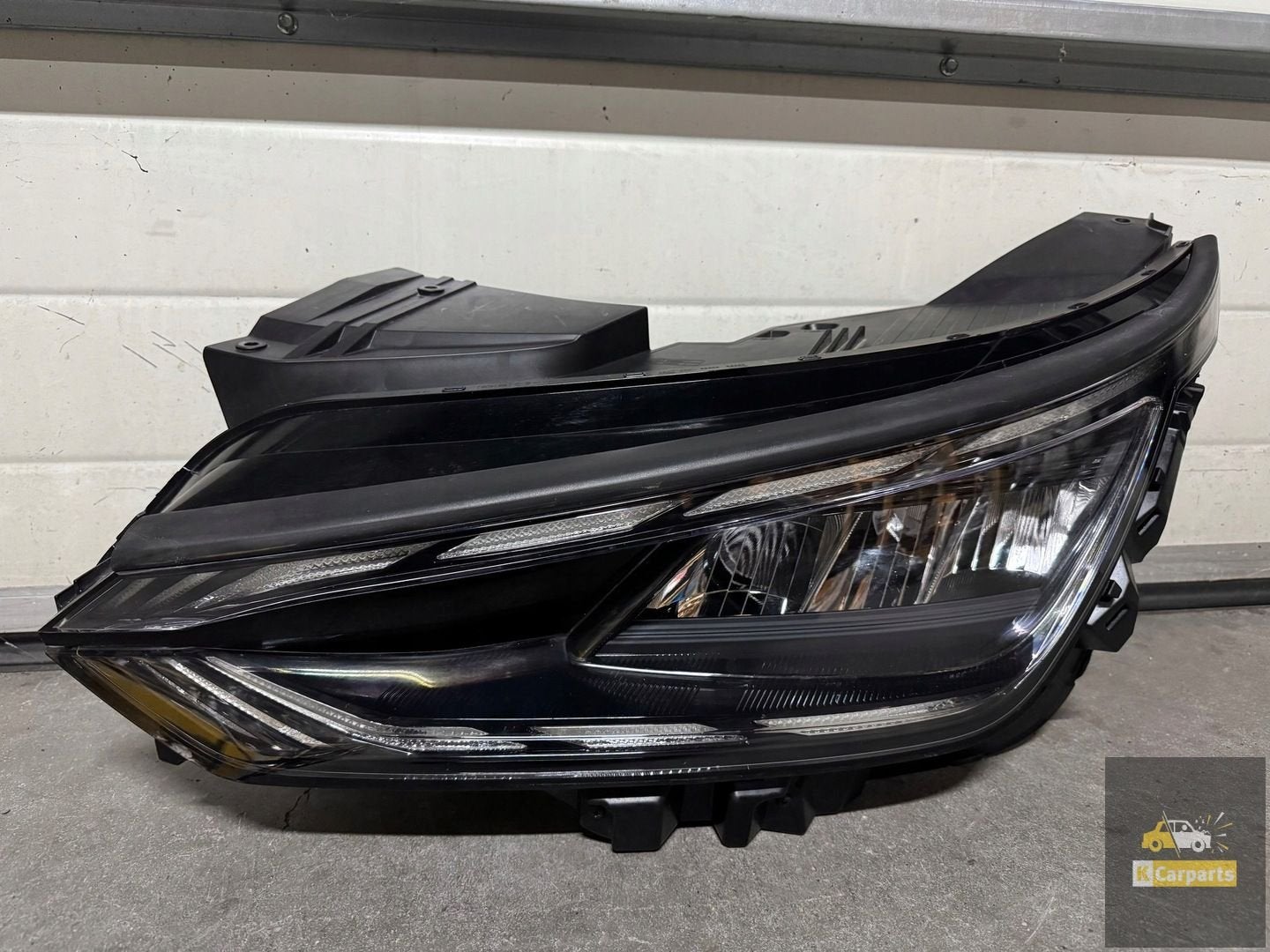 Feu LED gauche KIA EV6, Kia, Heolleung-ro 12
06797  Seoul, Utilisé, Info@kia.com