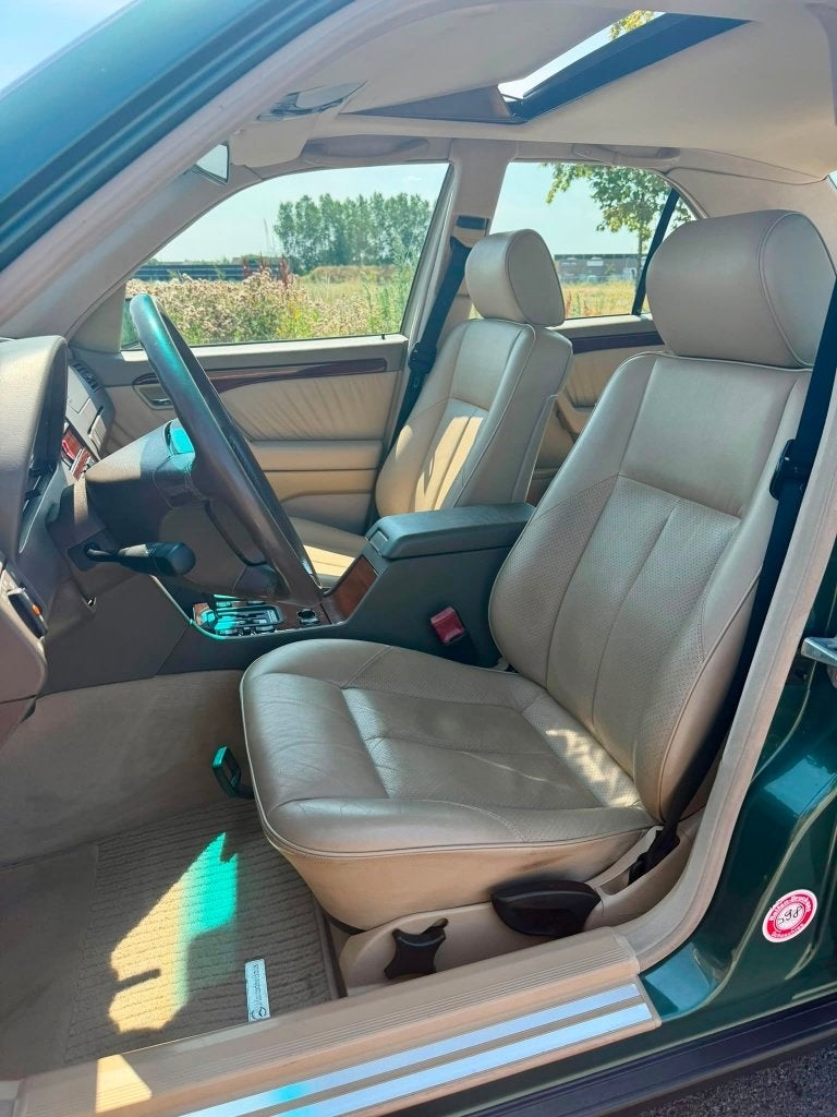 Mercedes C280 Elegance Benzine Oldtimer, foto 11