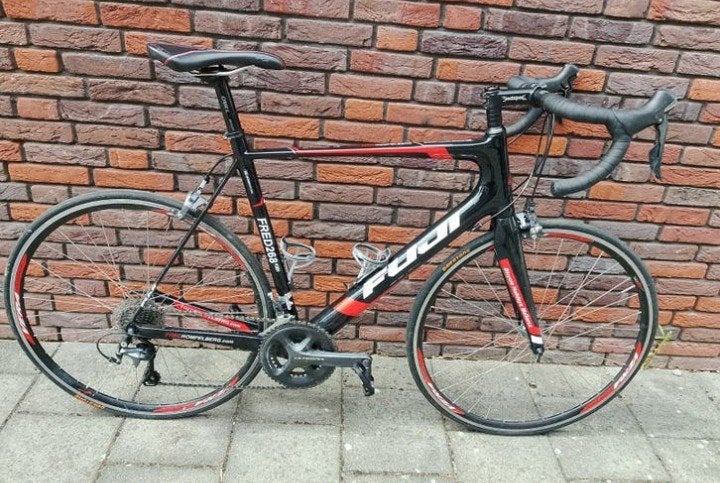 Fujl altamira Le Fred rompelberg
Full carbon, Ophalen, Carbon