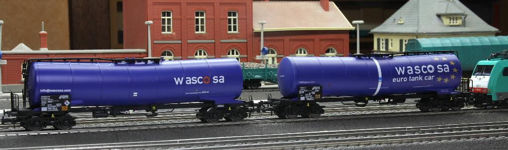 B-Models mix 81017-81063 Wascosa ketelwagons, Overige merken, Gelijkstroom, Ophalen of Verzenden, Nieuw