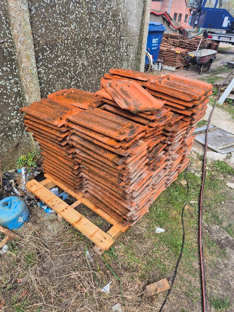 Dakpannen, Doe-het-zelf en Bouw, Dakpannen en Dakbedekking, Ophalen, Gebruikt, Rood, Dakpannen