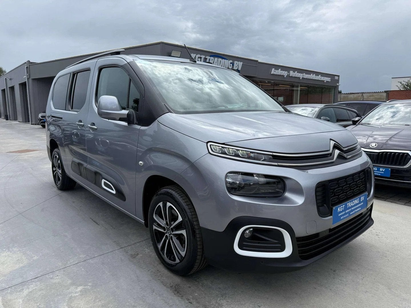 Citroën Berlingo 1.2i 110PK XL 7 ZETELS NAVIGATIE CAMERA XT, Auto's, Gebruikt, 1199 cc, 7 zetels, Handgeschakeld