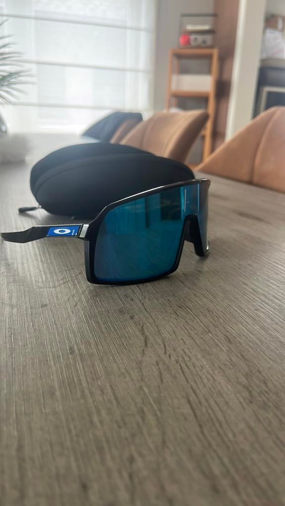 Oakley sutro prizm, Zonnebril, Zwart, Ophalen of Verzenden, Zo goed als nieuw