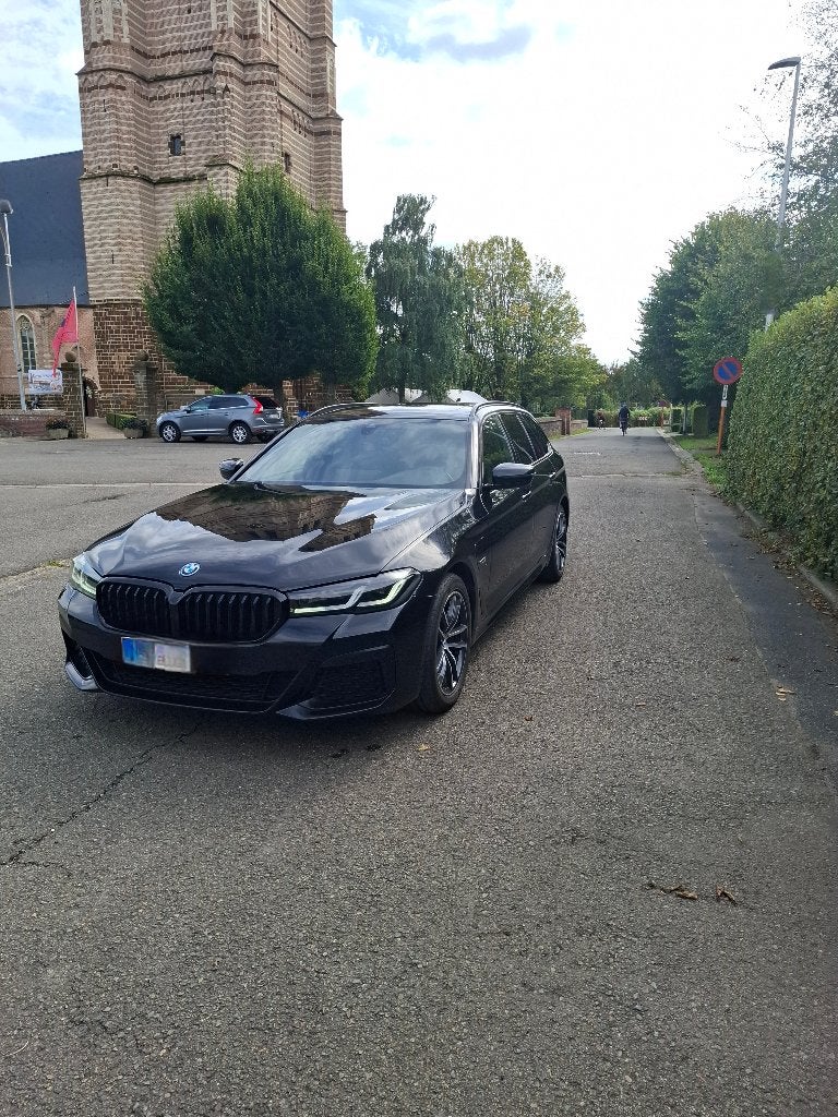 BMW 530 Xdrive M-line, Auto's, Automaat, Dealer onderhouden, Zwart, Leder