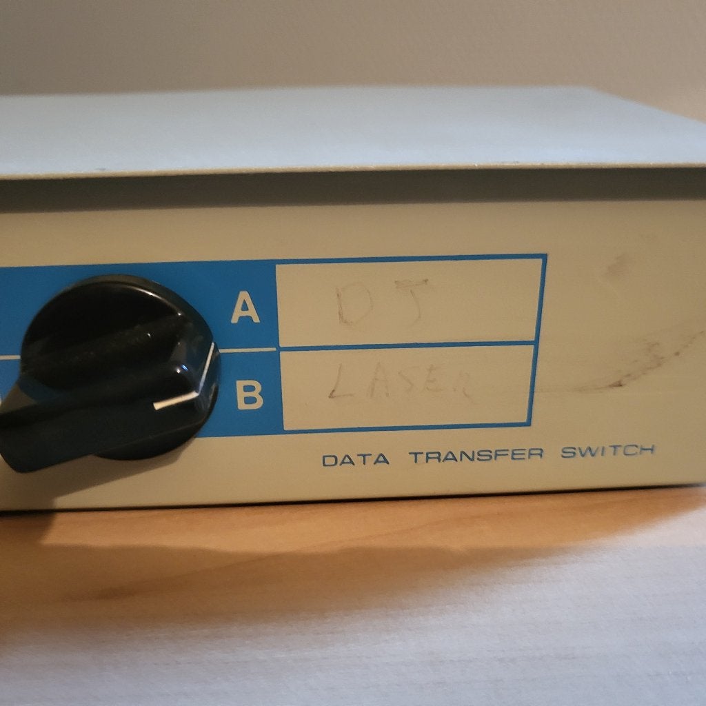 Data transfer switch, Computers en Software, Netwerk switches, Ophalen of Verzenden, Gebruikt