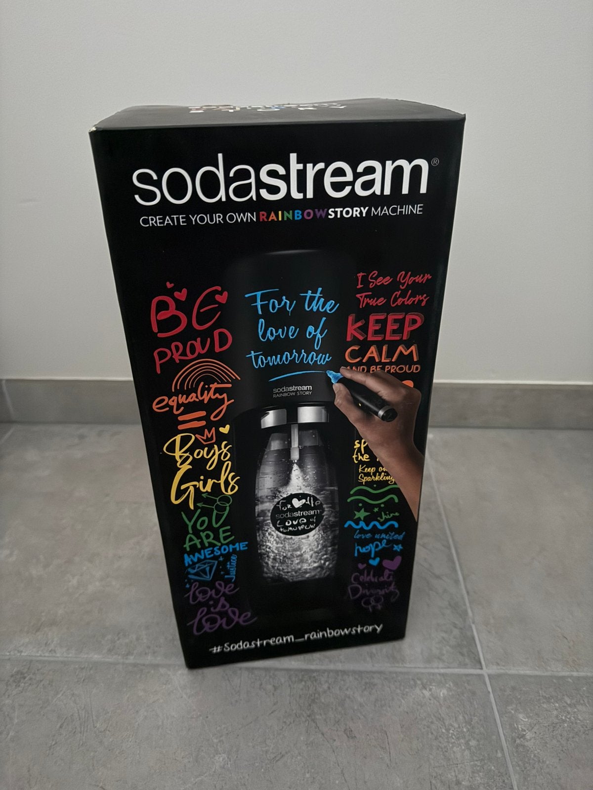Sodastream rainbow edition     (collecters item), Elektronische apparatuur, Ophalen of Verzenden, Nieuw