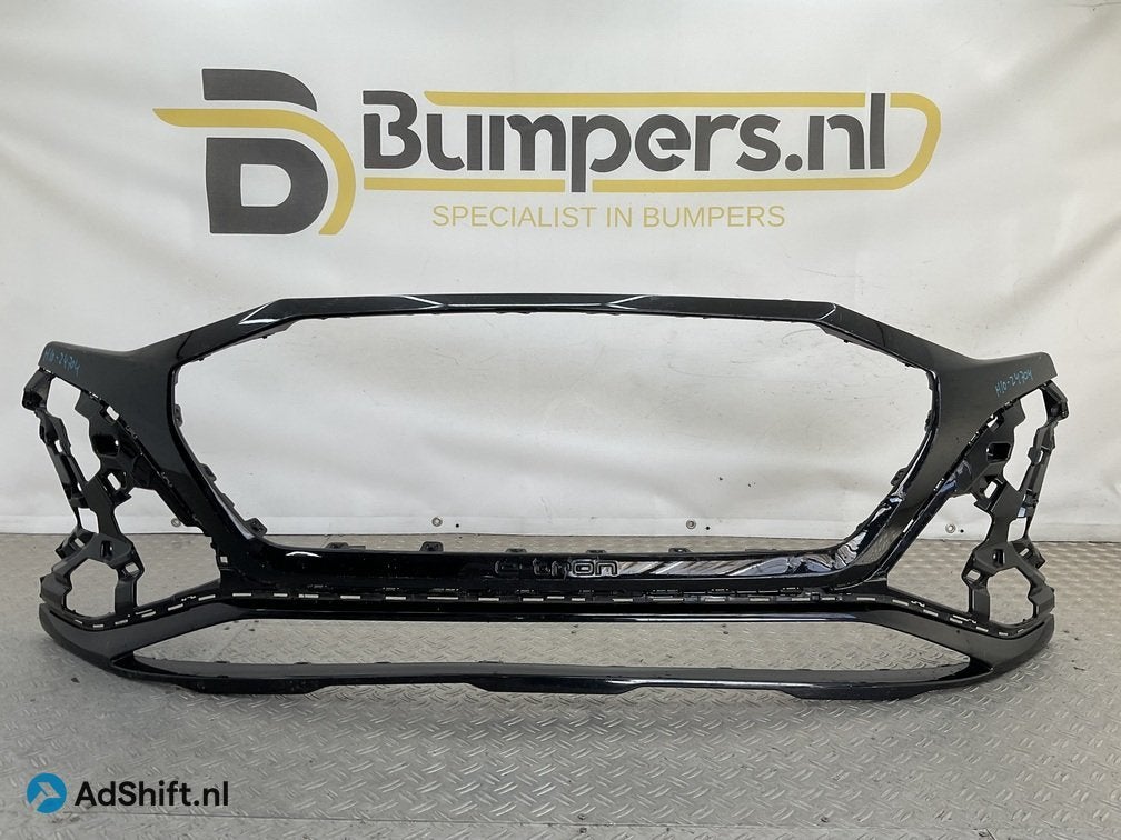 Bumper Audi Q8 4KE E-Tron ETron 22- 4KE807725 Voorbumper H10, Bumper