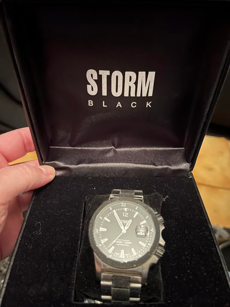 Montre storm noire, Enlèvement ou Envoi, Comme neuf