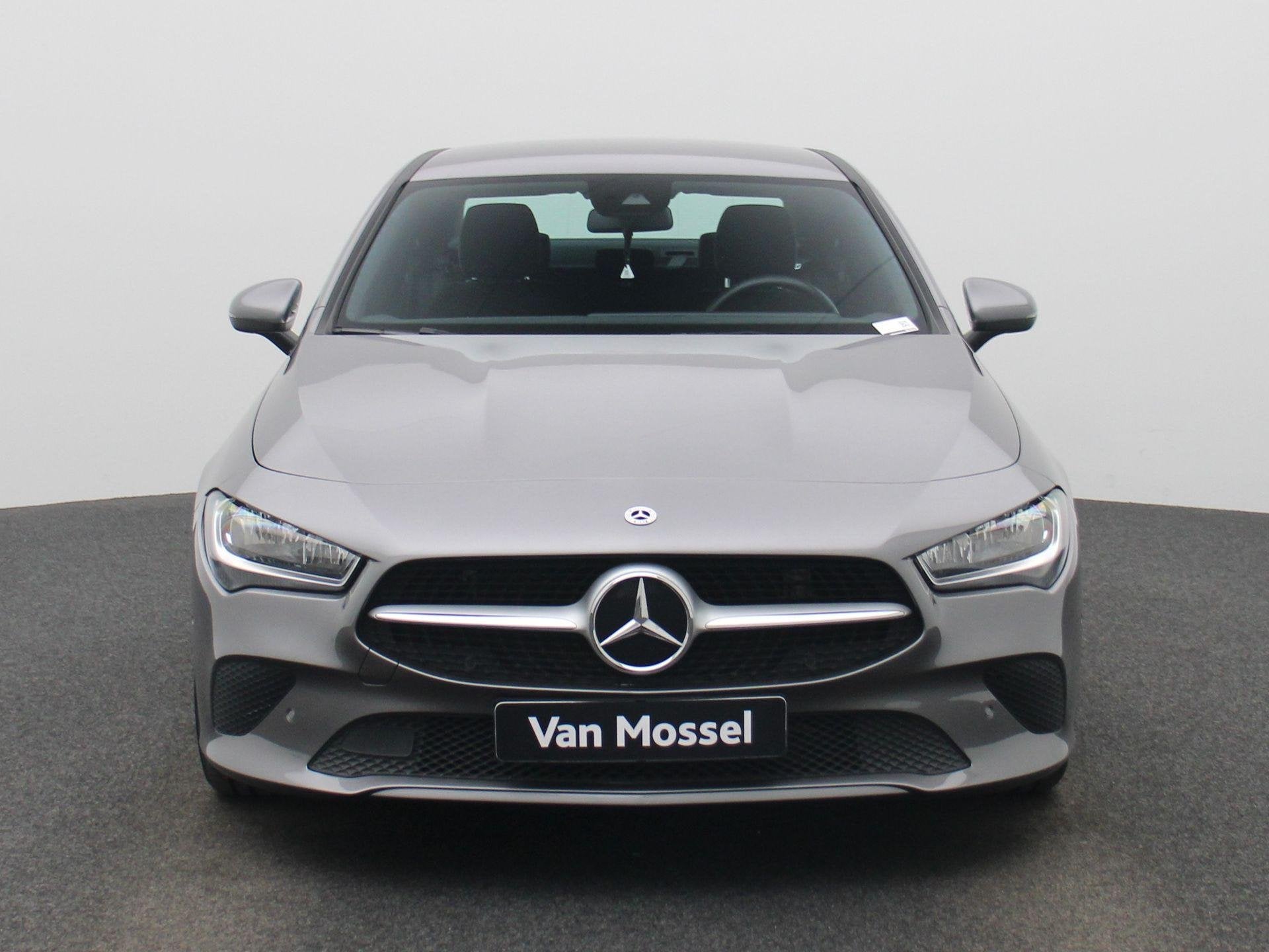 Mercedes-Benz CLA-Klasse CLA 180 d Business Solution, Autos, 4 portes, Entreprise, Noir, 1470 kg