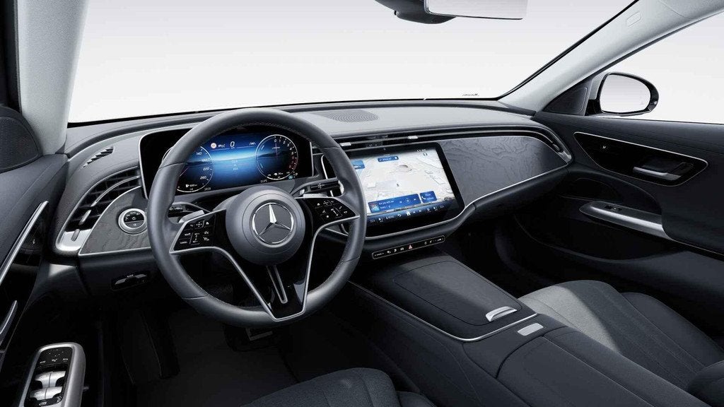 Mercedes-Benz E-Klasse 300 e Break Luxury Line Distronic | S, Achat, Noir, 5 portes, Automatique